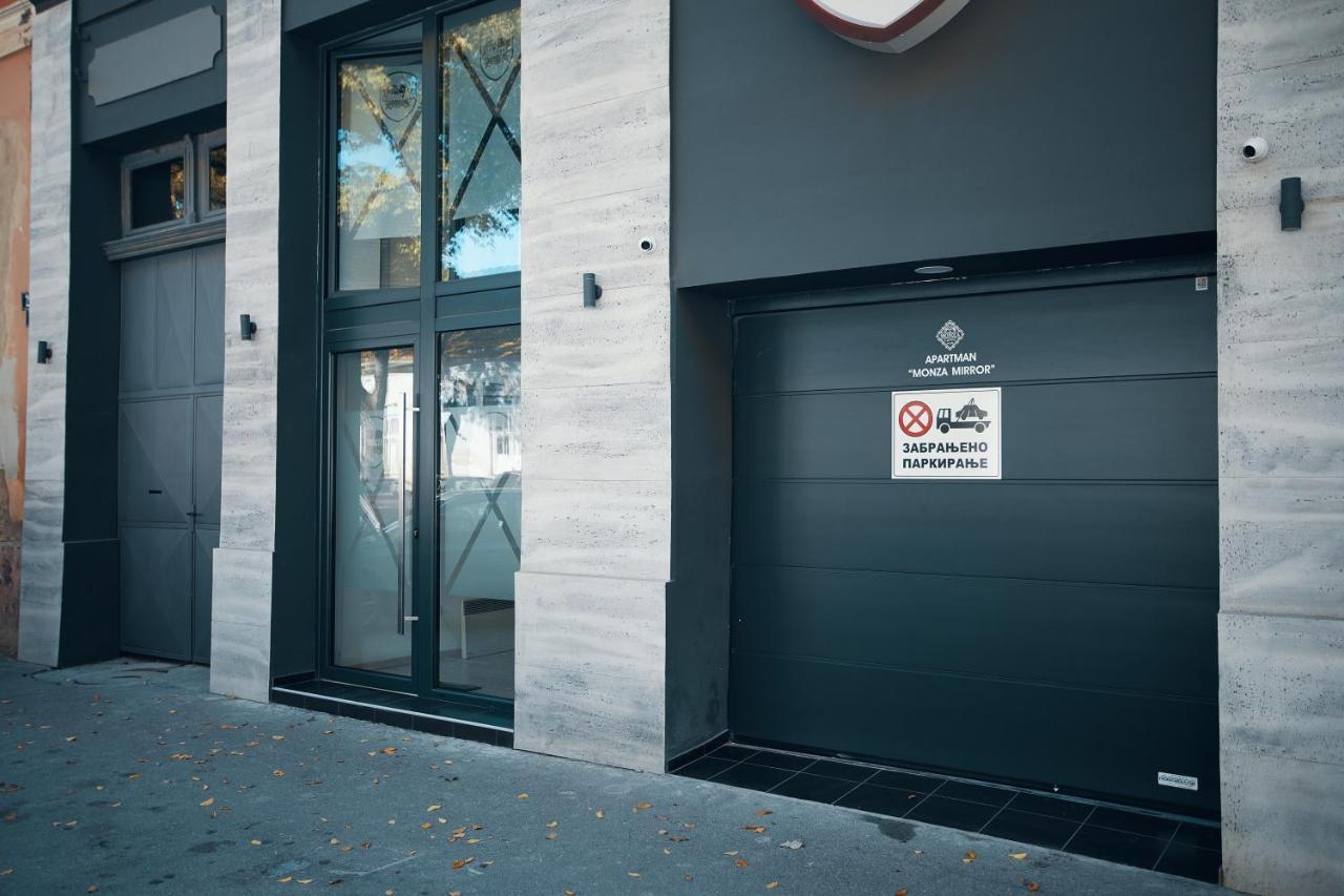 Monza Mirror Apartment Kikinda Exterior foto